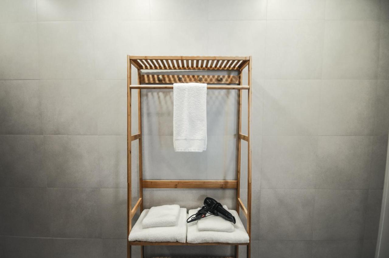 Aljube Residences I - Apt Novo, Com Terraco, Centro Pdl 蓬塔德尔加达 外观 照片